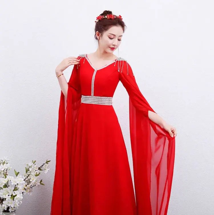 The Red Long Guzheng Performance Dress Is Elegant And Slim