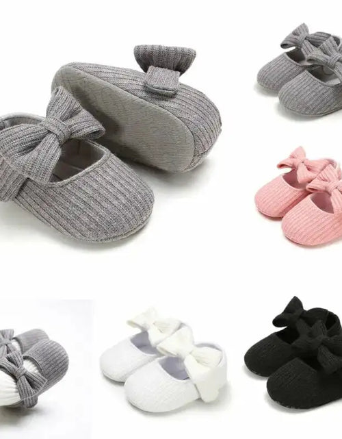 Load image into Gallery viewer, Newborn Soft Shoes
