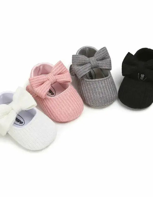 Load image into Gallery viewer, Newborn Soft Shoes
