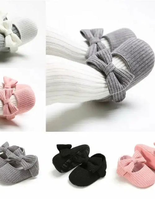 Load image into Gallery viewer, Newborn Soft Shoes
