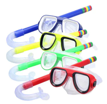 Load image into Gallery viewer, Kids&#39; Anti-Fog Snorkel Set: Shockproof Diving Mask &amp; Breathing Tube
