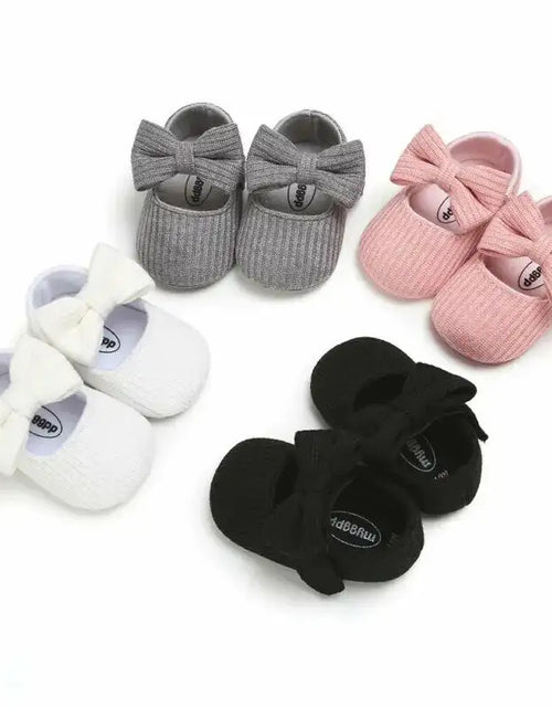 Load image into Gallery viewer, Newborn Soft Shoes
