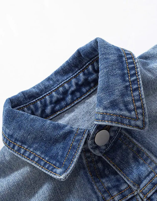 Load image into Gallery viewer, Cropped Denim Jacket Women
