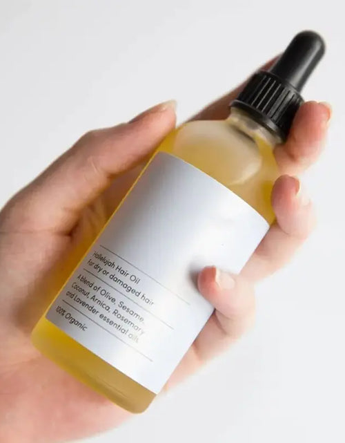 Load image into Gallery viewer, Rosemary Fast Growth Hair Oil
